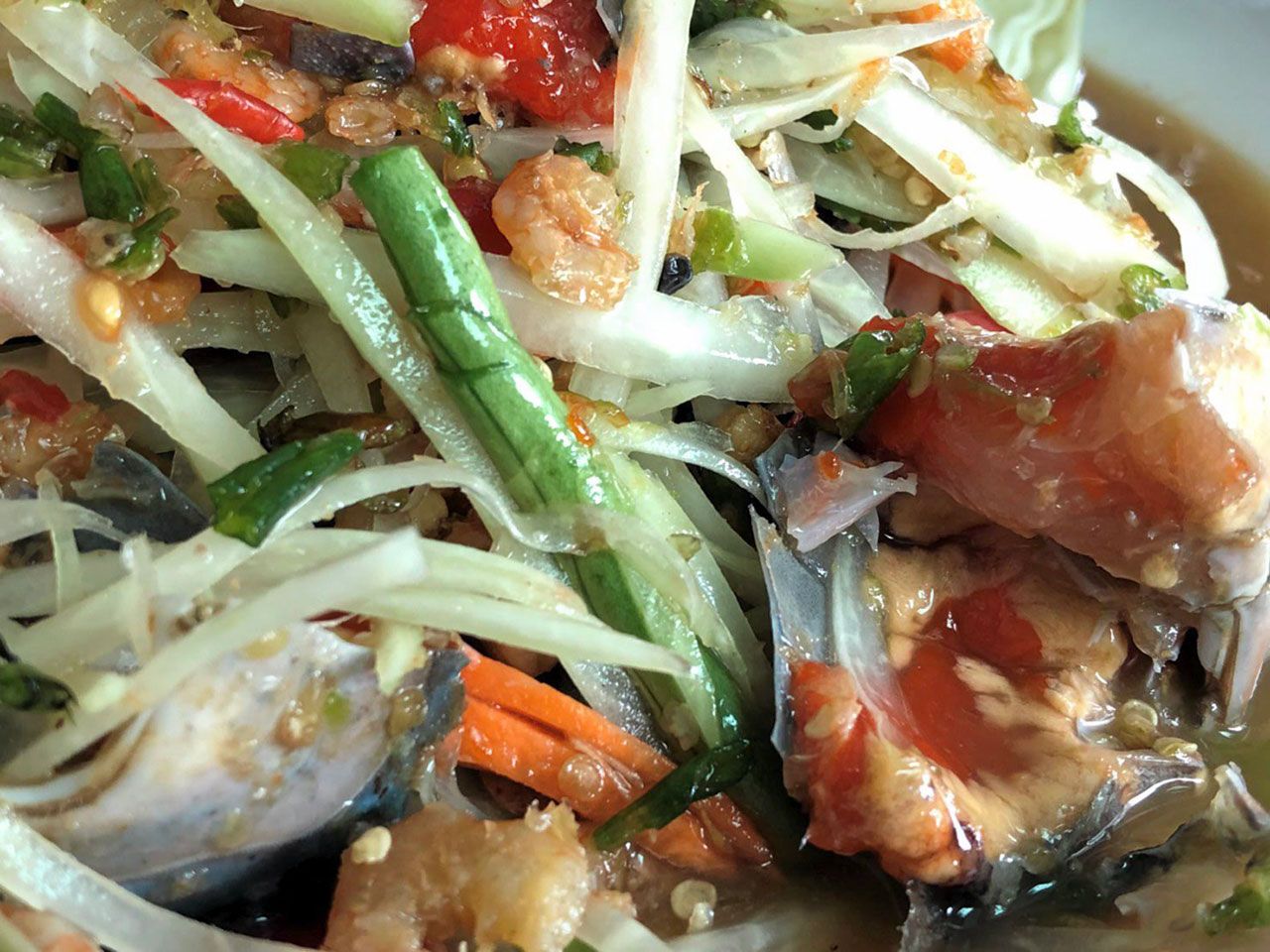 “ส้มตำปูไข่ดอง”… “ผัดโต๋เต๋” ทีเด็ดต้องลอง.