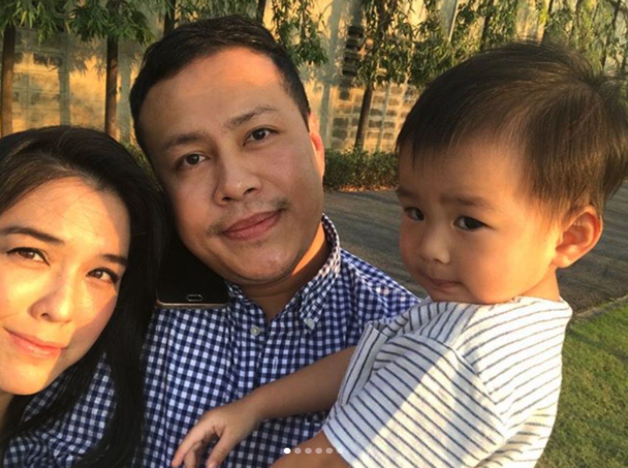 ภาพนาทีหลังหนีตายลงจากรถตู้