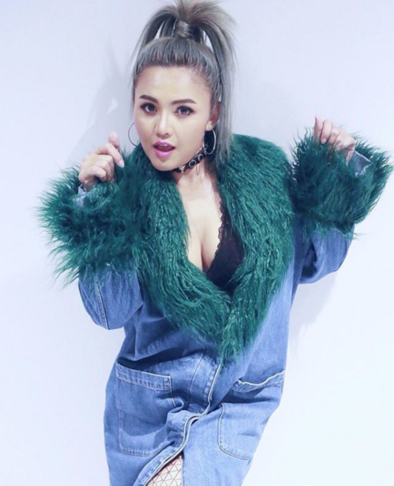 แซ่บบบบบ