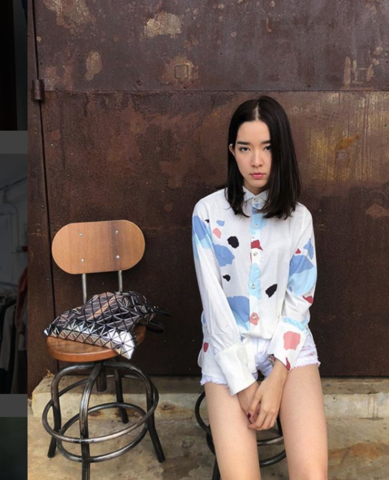 แค่หน้านิ่งก็ว่าหยิ่ง