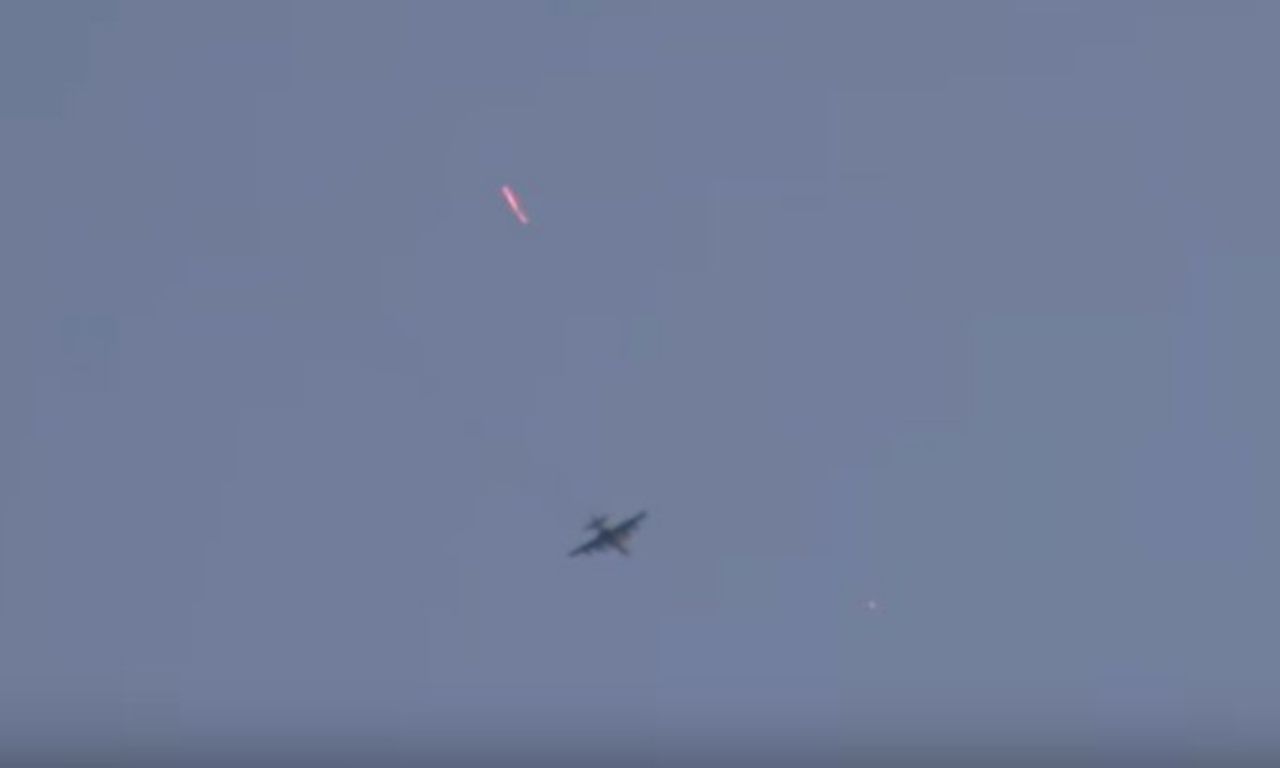 วินาทีเครื่องบินถูกยิงตก