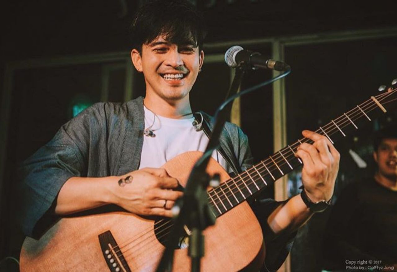 แม็กซ์ - ณัฐวุฒิ เจนมานะ เจ้าของบทเพลงวันหนึ่งฉันเดินเข้าป่า