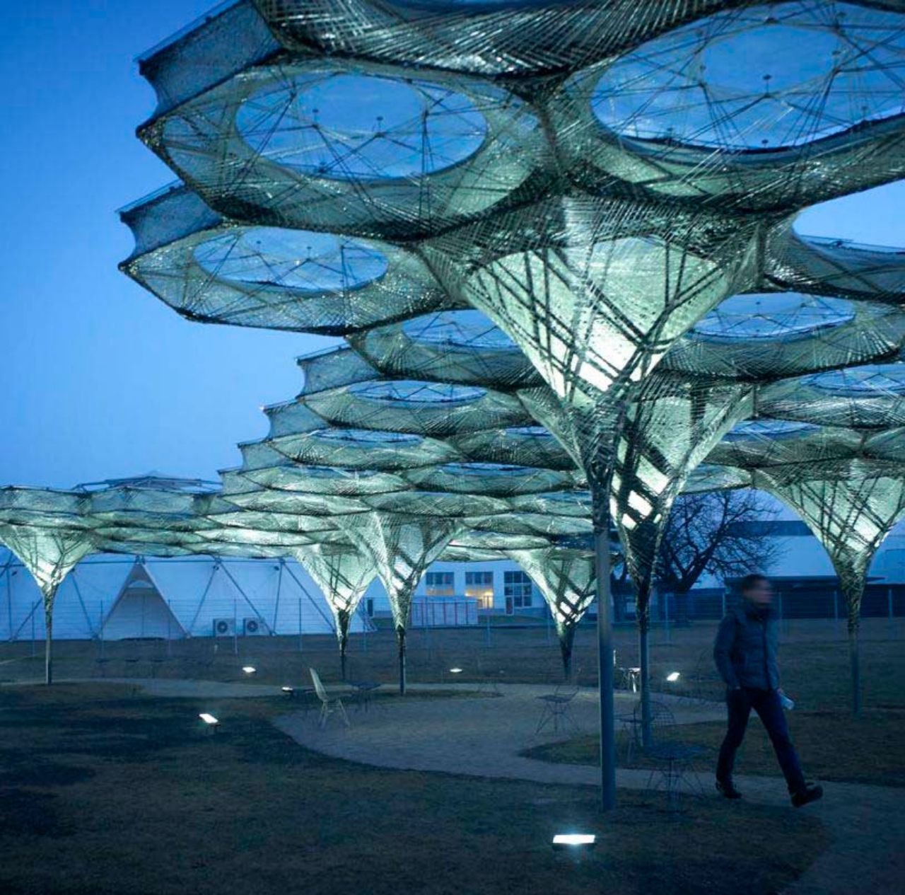 Elytra Filament Pavilion ใน University of Stuttgart นำเสนอโครงสร้างสถาปัตยกรรมจากวัสดุที่เลียนแบบเส้นใยธรรมชาติ