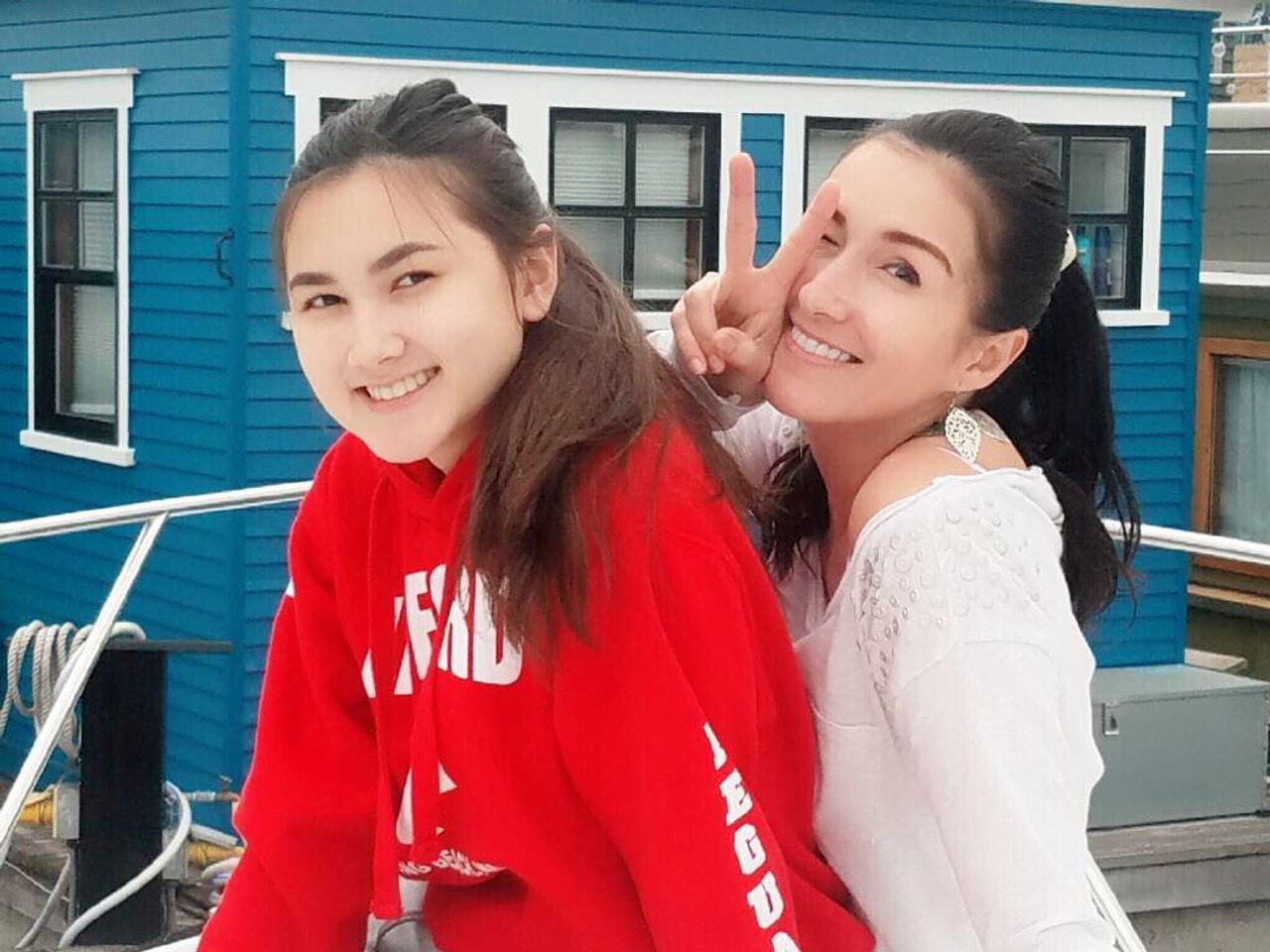 ฟร้อนท์และน้องลีโอนี่ ลูกสาว