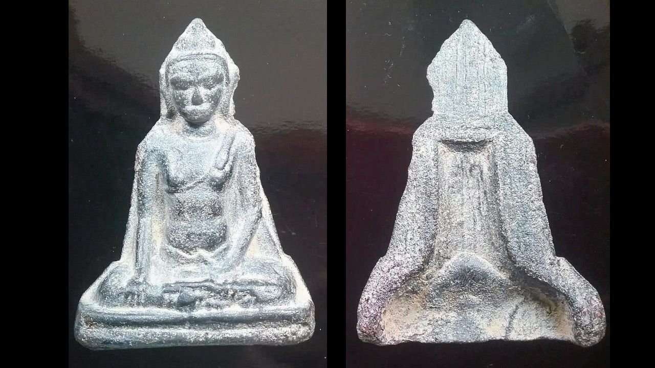 พระร่วงนั่งหลังลิ่มกรุวัดช้างล้อมสวรรคโลกสุโขทัย.