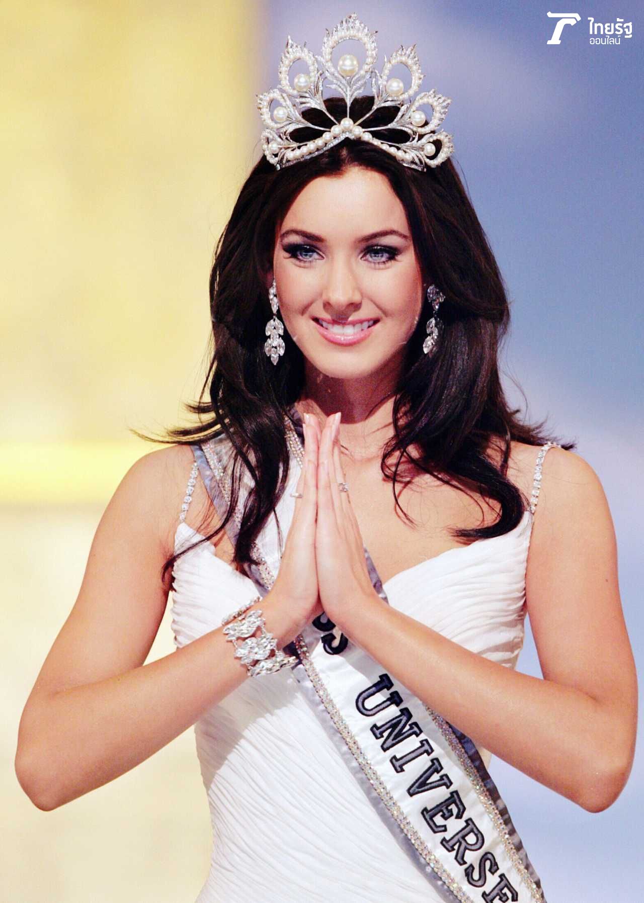 ยอมๆ ไหว้สวยมากๆ นิ้วอ่อนงดงามจริง 