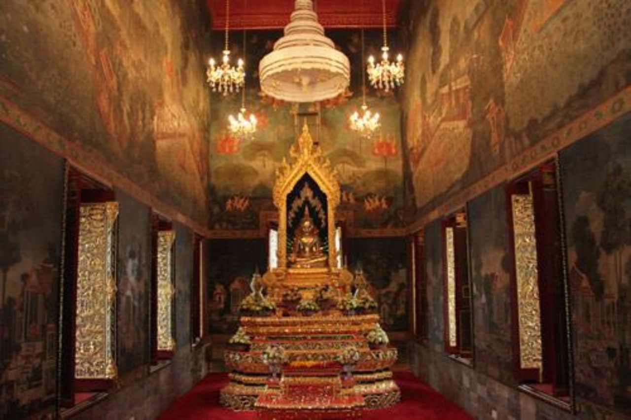 ภาพจากเฟซบุ๊ก: วัดปทุมวนาราม