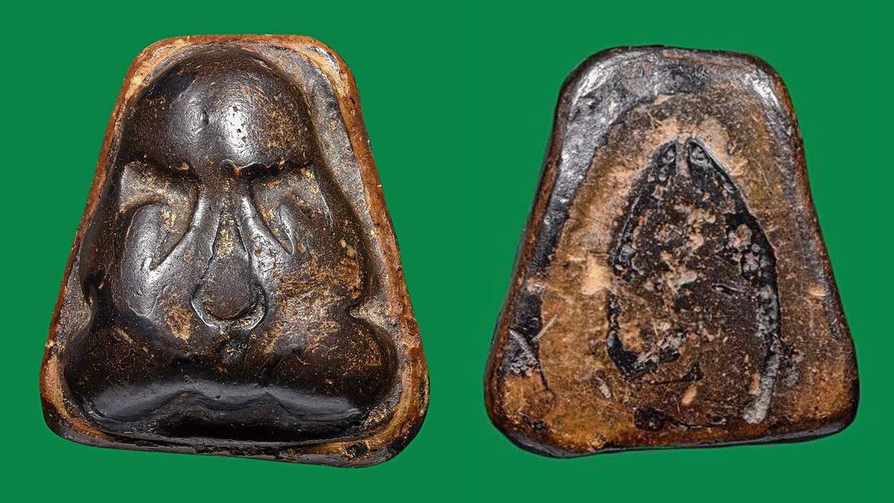 พระปิดตา เนื้อผงคลุกรัก หลวงปู่เจียม วัดกำแพง ชลบุรี ของศุภชัย สายัณห์.