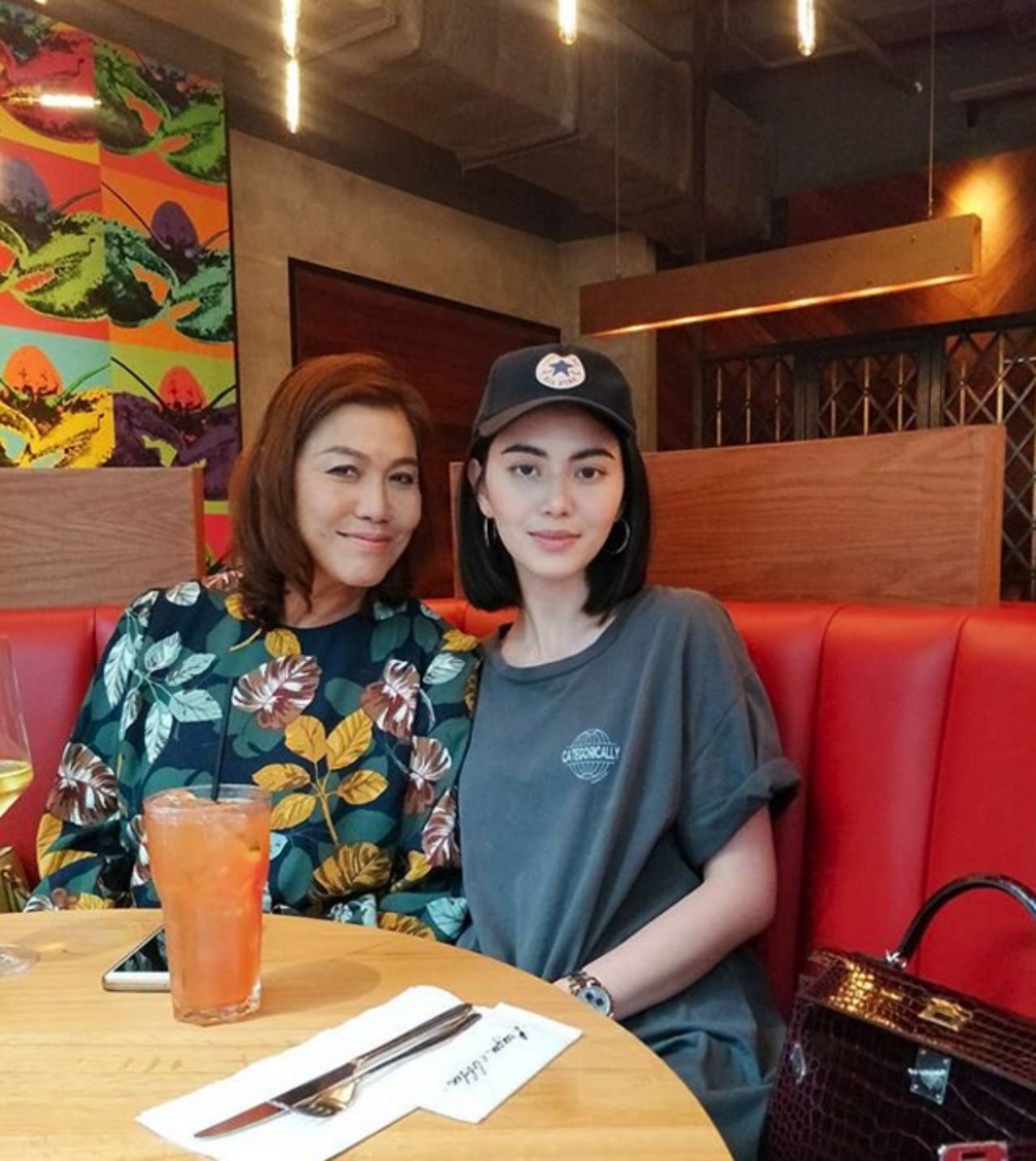 แม่ -ใหม่ 