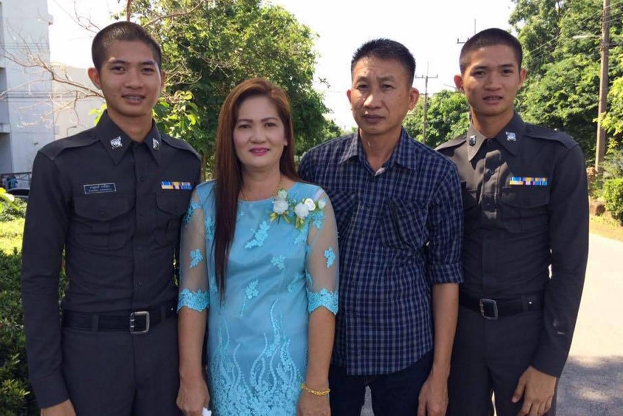 สวัสดีค่ะคุณพ่อ คุณแม่ 