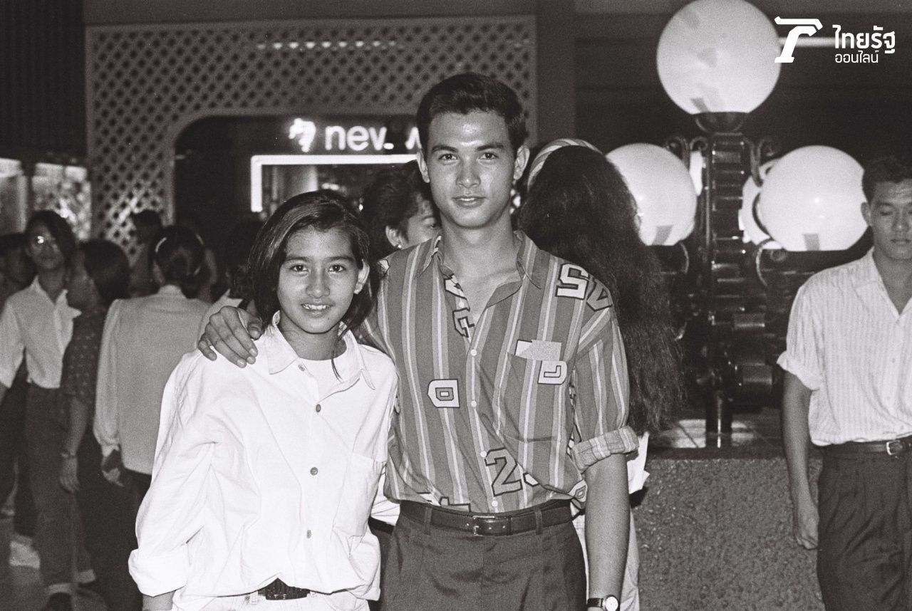 ถ่ายภาพกับรุ่นน้อง อ้อม สุนิสา