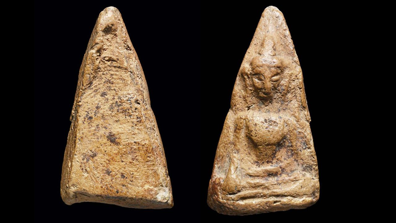 พระผงสุพรรณ พิมพ์หน้าแก่วัดพระศรีรัตนมหาธาตุของ พรรคคูวิบูลย์ศิลป์.