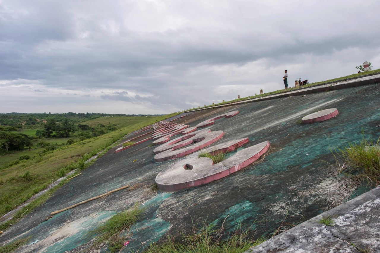 สภาพเขื่อน หลังสปิลเวย์แตก