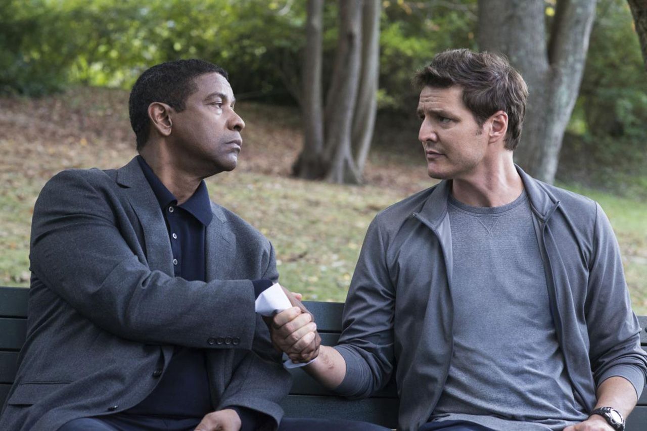 คนขวา...อดีตเพื่อนคู่หูของโรเบิร์ต (เดนเซล) สมัยยังทำงานให้รัฐบาล