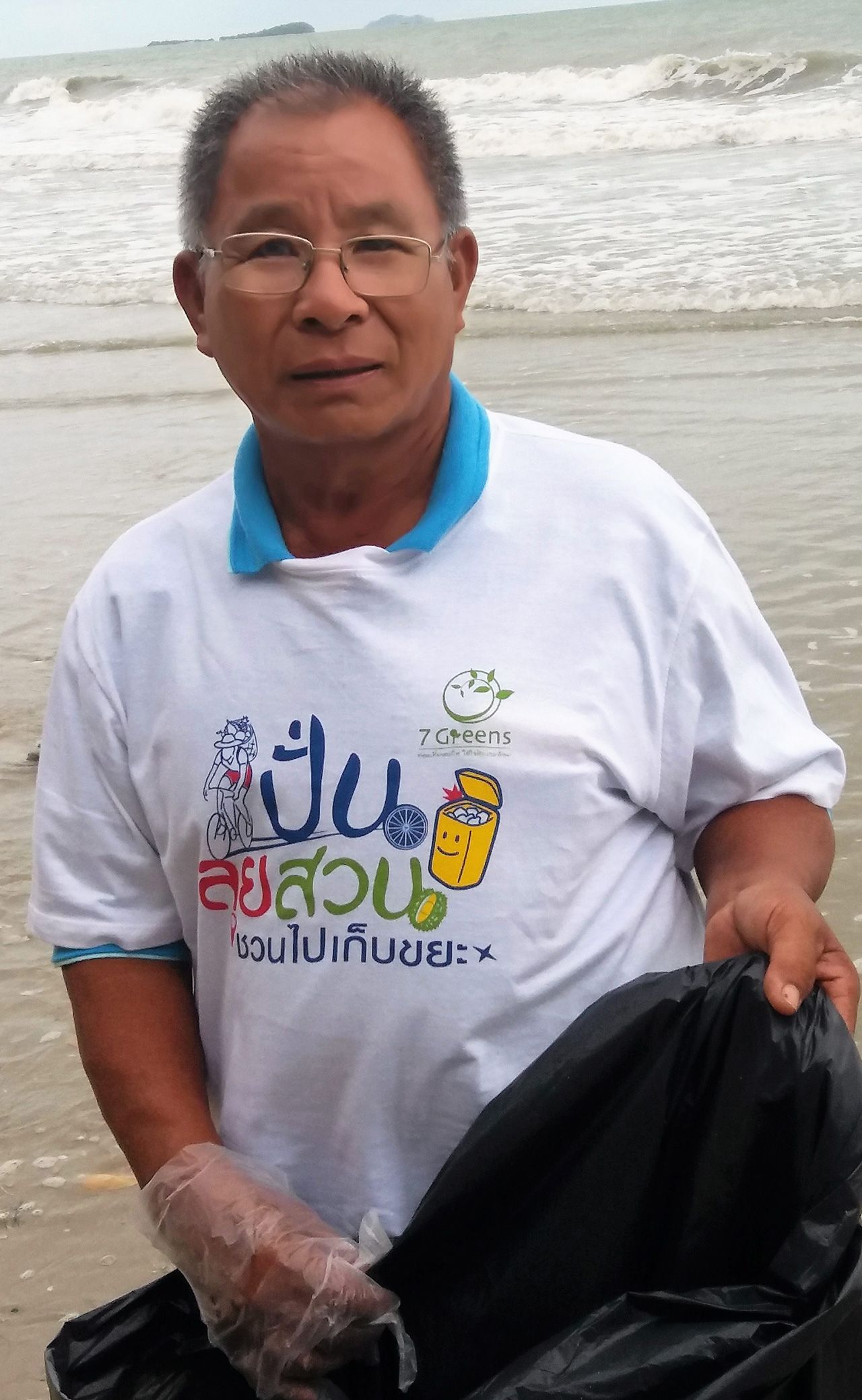 นายห่วน แวววับ ชาวชุมชนวัดทุ่งแกง ต.แกลง อ.เมืองระยอง ปลื้มใจที่ได้ร่วมงาน.
