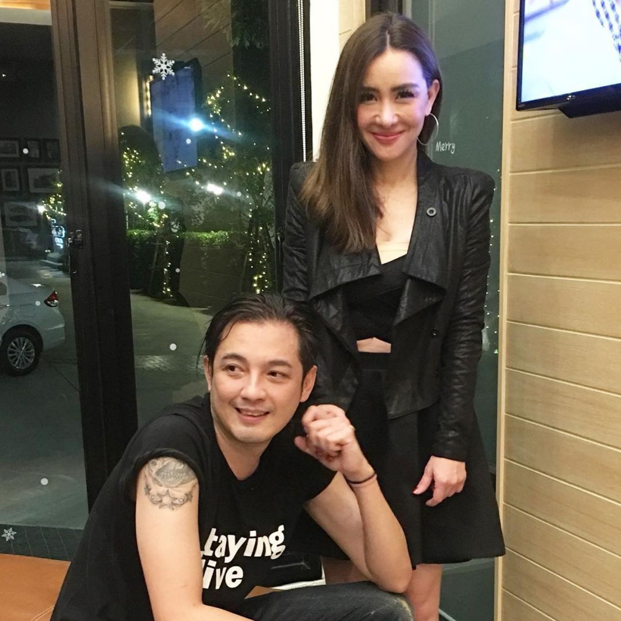 หนุ่ม-นิโคล