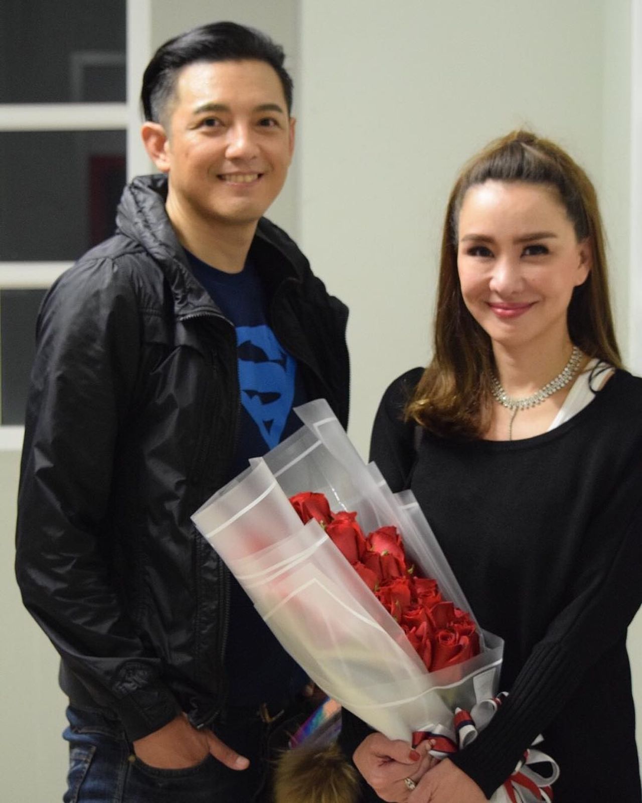 หนุ่ม นิโคล