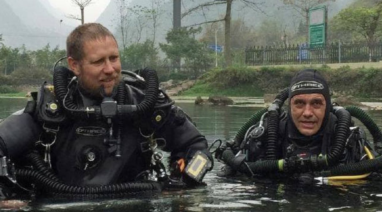  นายแพทย์ริชาร์ด แฮร์ริส (ซ้าย) และ เครก ชาลเลน