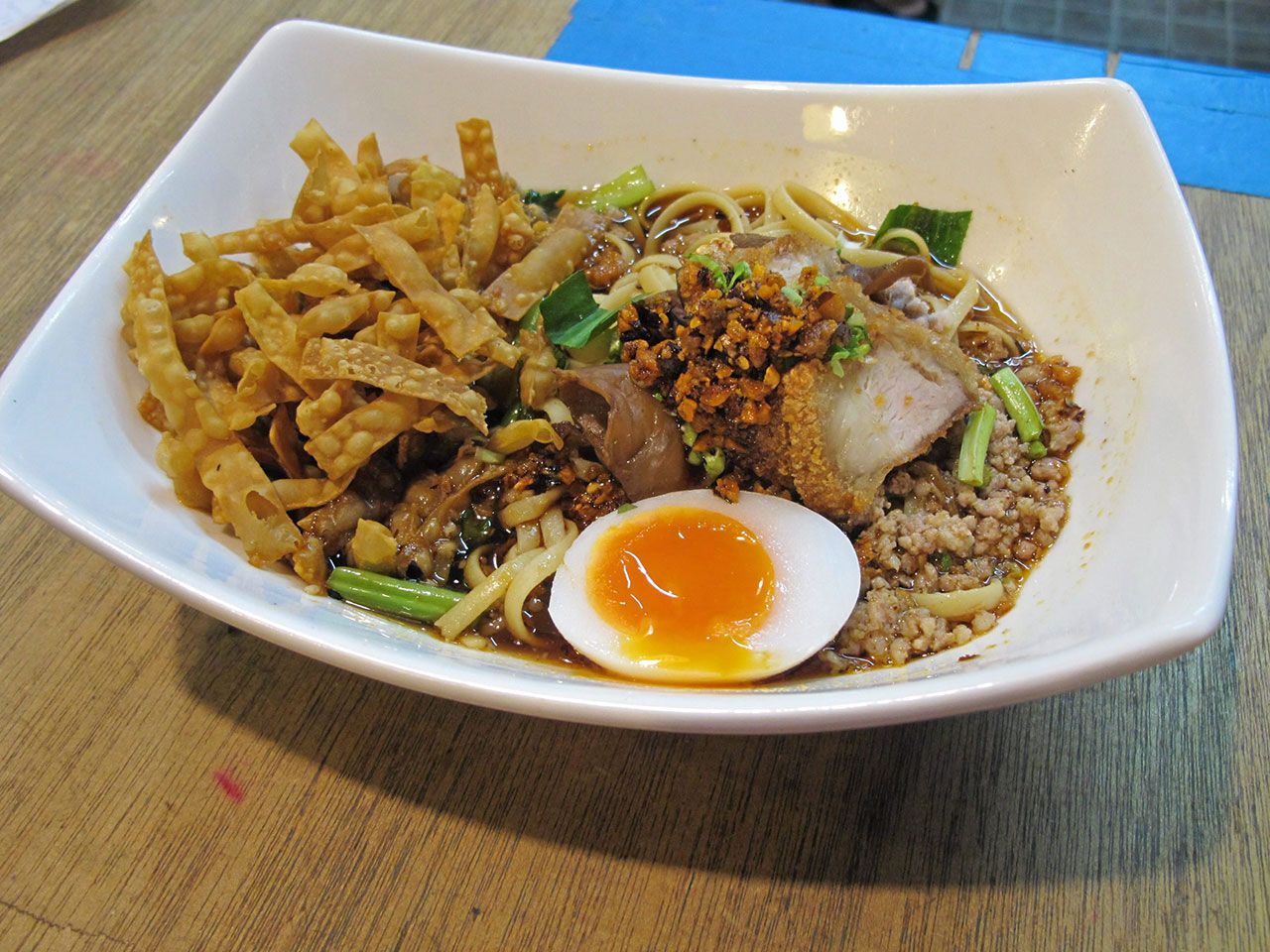 เฟตตูชินี่