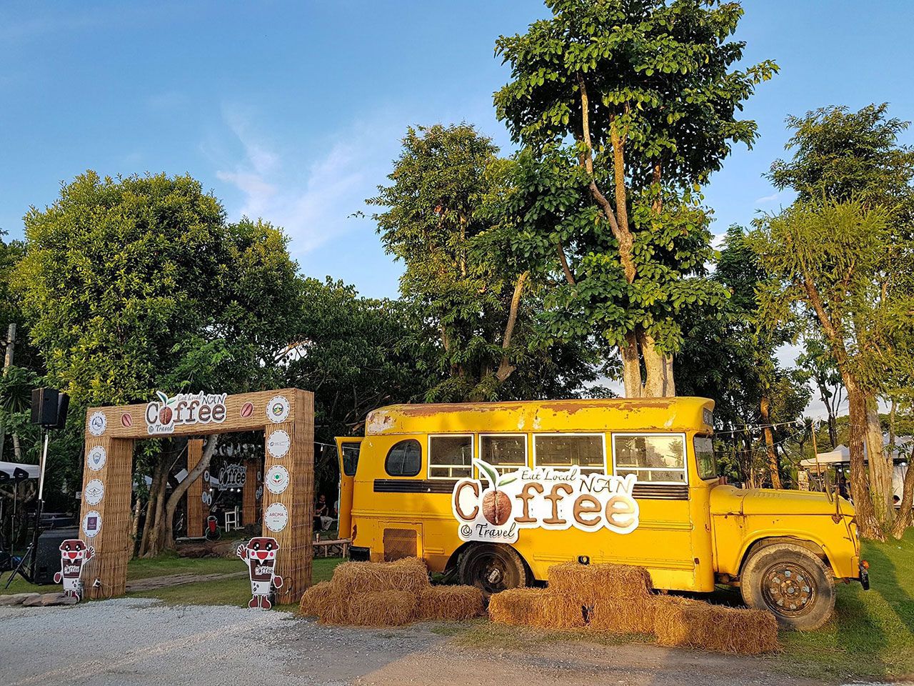 งานกาแฟที่ร้านเฮือนฮังต่อ.