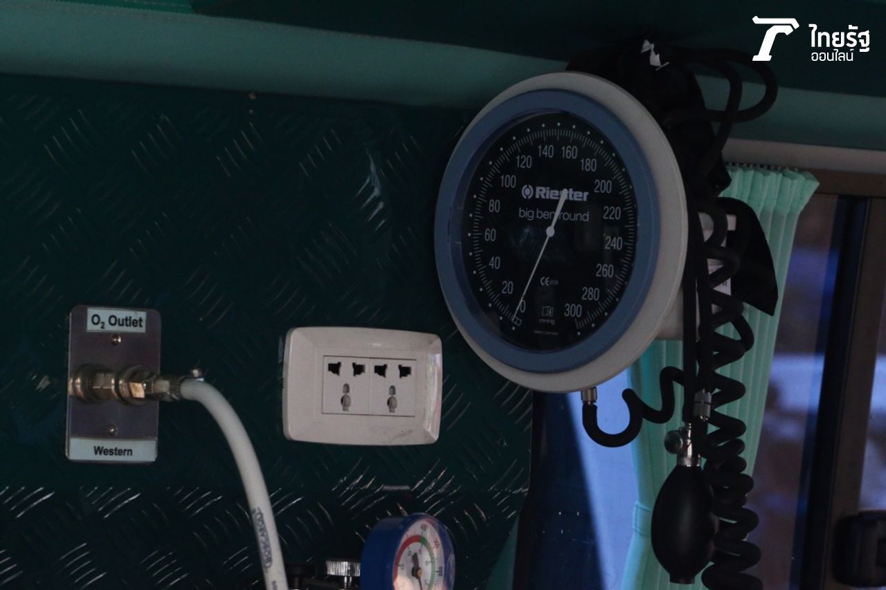 เครื่องวัดแรงดัน