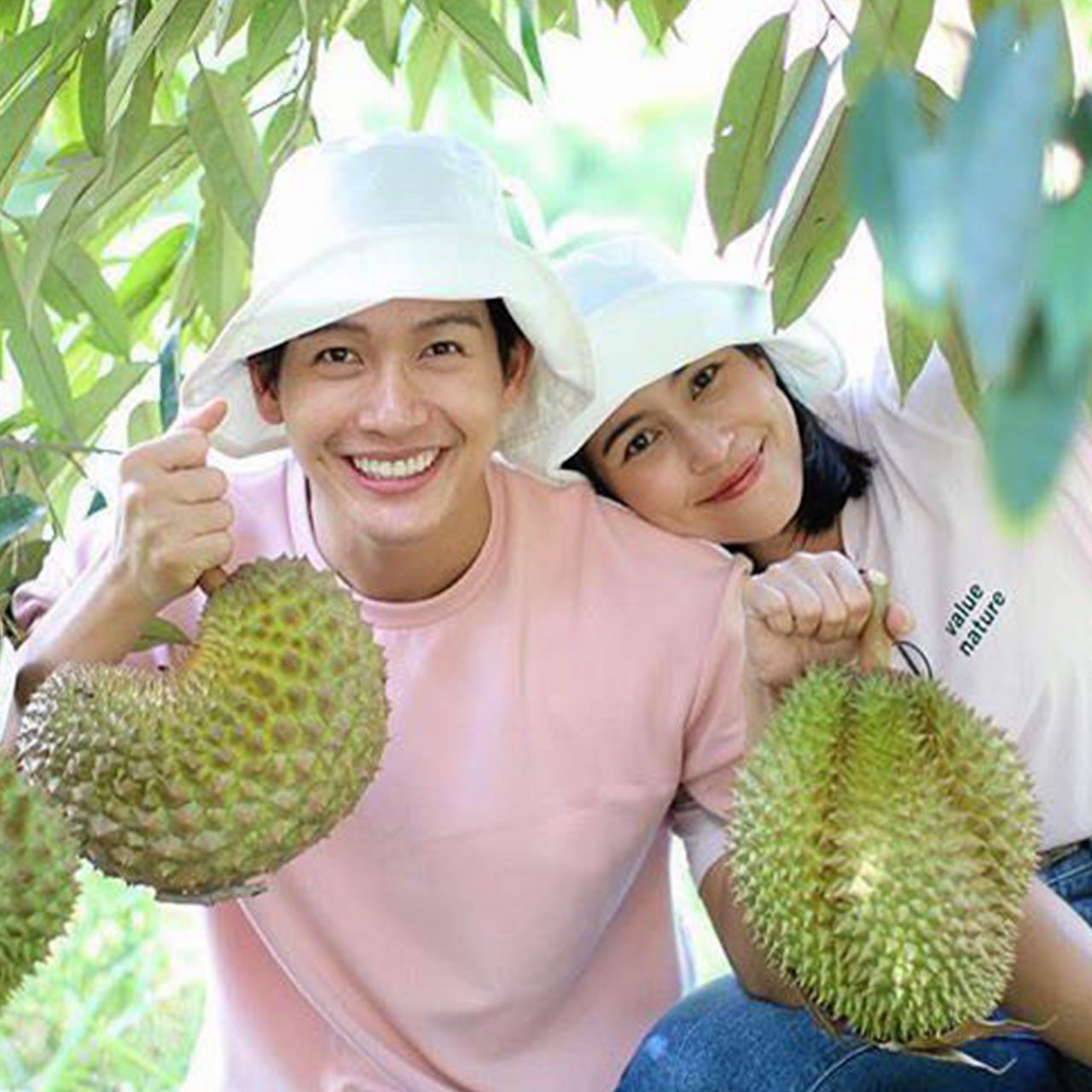 วันเกิด (ว่าที่) เจ้าบ่าว พุฒ-พุฒิชัย ทั้งที สาวจุ๋ย-วรัทยา อวยพรซะหวานจ๋อย พร้อมควงคู่กันไปบริจาคเครื่องปั๊มหัวใจ ที่โรงพยาบาลเด็ก ราชวิถี.
