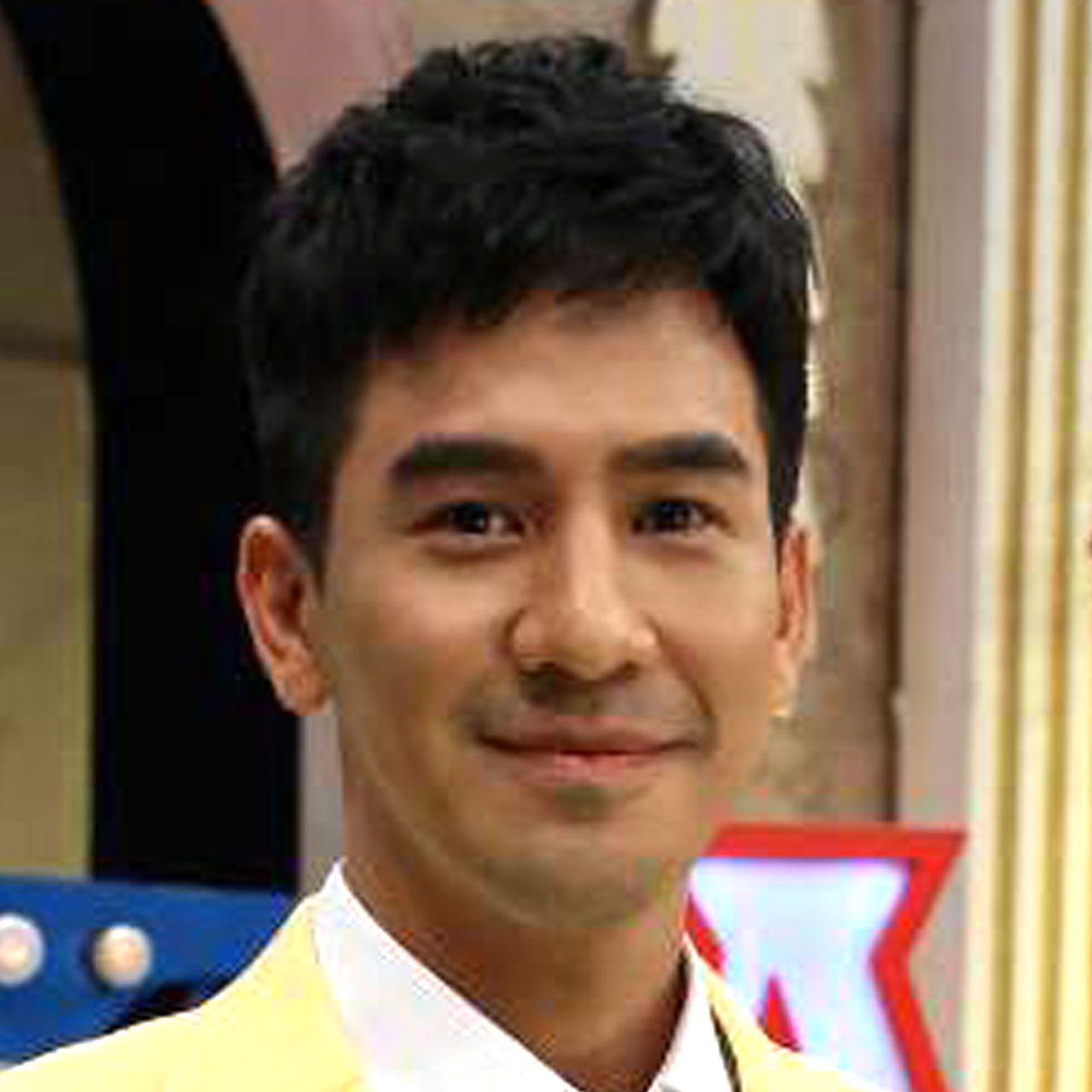 ของที่แฟนคลับส่งมาให้ โป๊ป-ธนวรรธน์ ใช้ทุกชิ้นเหลือก็บริจาค พิธีกร “3แซบ” ถาม ยังไม่ได้อะไร รีบบอก “ถุงเท้า” ดีนะไม่ใช่ กกน.ไม่งั้นคงรอรับบริจาคกันเพียบ จิเอาไปทำอะไร?! (อิอิ)