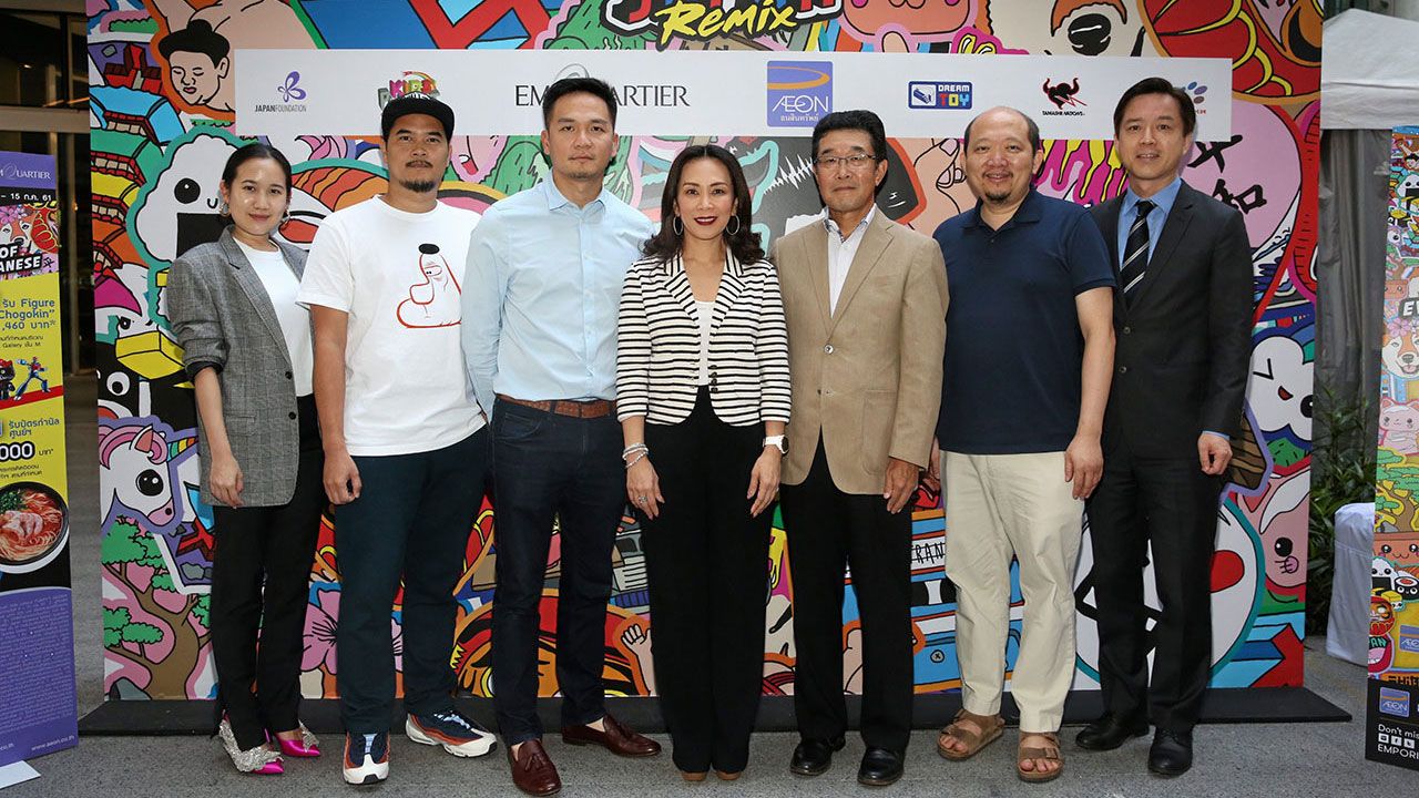 อย่าพลาด - สุธาวดี ศิริธนชัย และ คโยะยะซึ อะซะนุมะ เปิดงาน เอ็มควอเทียร์ เจแปน รีมิกซ์ รวบรวมสุดยอดไลฟ์สไตล์จากประเทศญี่ปุ่น ชมนิทรรศการ โชโกคิน โมเดลหุ่นยนต์เหล็ก โดยมี ธนพล กิจเลิศไพโรจน์ และ พิมพ์เลิศ ใบหยก มาร่วมงานด้วย ที่ดิ เอ็มควอเทียร์ วันก่อน.