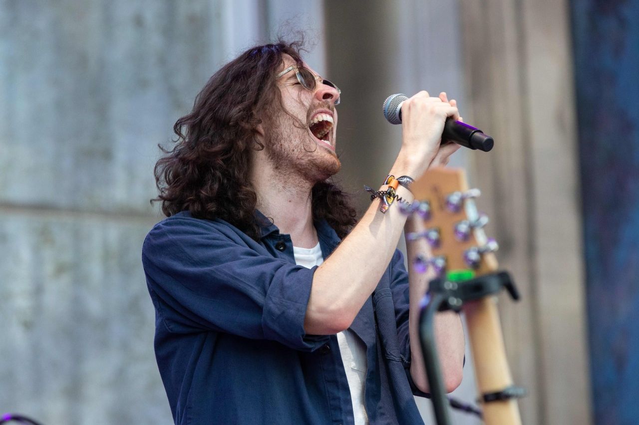 เสียงสะกดใจจาก โฮซิเออร์ 