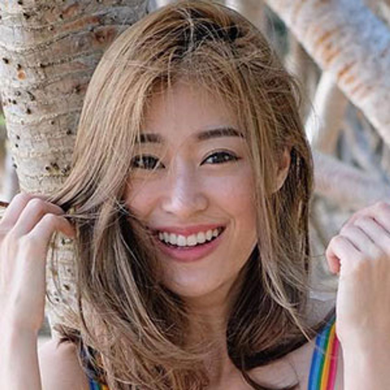 โพสต์ภาพใส่ทูพีซขายชุดว่ายน้ำใน IG ไม่ทันจะข้ามวันดี ยิปซี–คีรติ ประกาศว่าบิกินีขายหมดเกลี้ยงแล้ว... เอ้า เดี๋ยวมีพรีออเดอร์รีบไปที่ @i.want.her. clothes ด่วนจ้า.