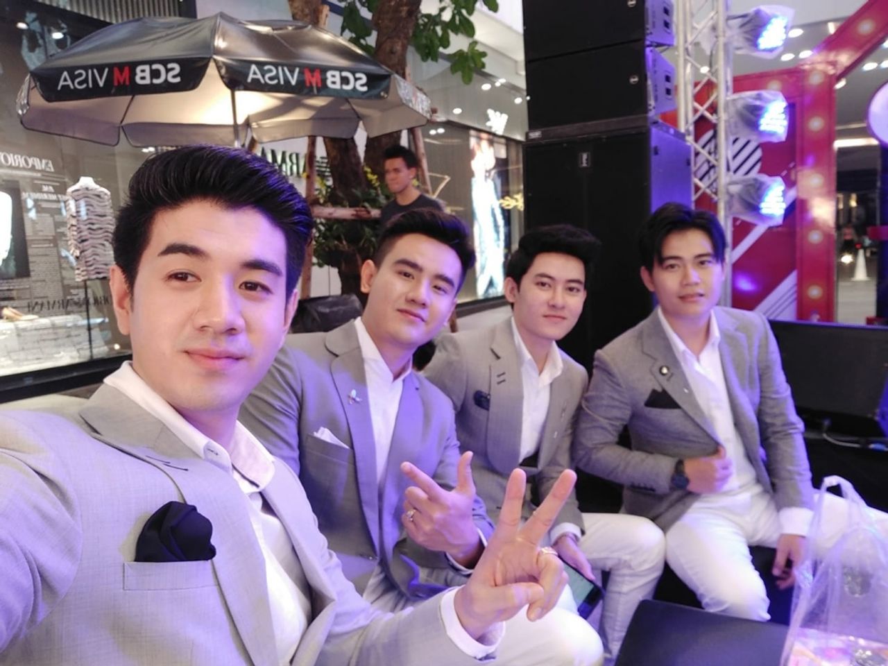 ภาพ FB : Pern Vongpaserth