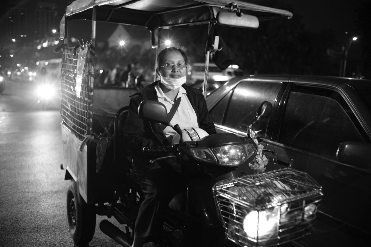 ภาพ: คุณรัชดา แผ่นทอง (ผลงาน อาจารย์ตุลย์ หิรัญญลาวัลย์)