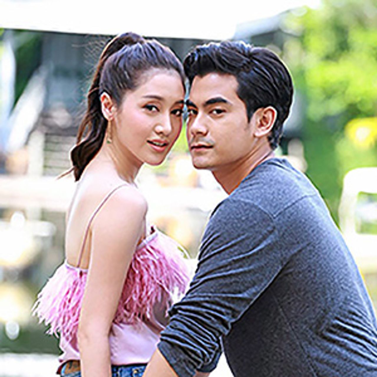 ละคร “ลูกไม้ลายสนธยา” จบ แต่กระแสจิ้นยังไม่จบ นิตยสาร honeymoontravel คว้า ฌอห์ณ&พิม ไปถ่ายคู่หวานกันต่อที่เวียดนาม...เห็นว่าน้ำตาลยังจืด เลยนี่ อุ๊ปส์!