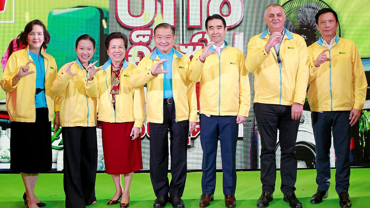 อย่าพลาด เจริญ-คุณหญิงวรรณา สิริวัฒนภักดี เปิดงาน “Big C Expo 2018” มหกรรมสินค้าอุปโภคบริโภคราคาถูกกว่า 20,000 รายการลดสูงสุดถึง 90% จัดถึง 23 ก.ย. โดยมี อัศวิน เตชะเจริญวิกุล และ วิภาดา ดวงรัตน์ มาร่วมงานด้วย ที่ศูนย์การประชุมแห่งชาติสิริกิติ์ วันก่อน.
