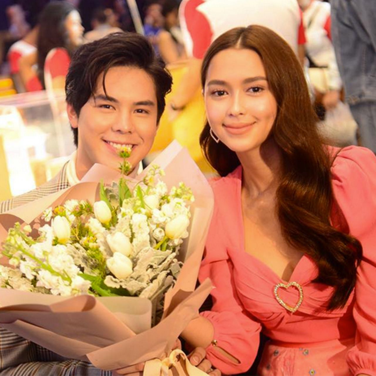 มีแฟนสวย “ต่อมหวง” พีช-พชร ก็ต้องทำงานหนัก ถามเรื่องหวงแฟน แพทริเซีย กู๊ด กับ พีช บอกเลย “ผมแค่หวงเฉยๆ หวงทุกวัน” ถึงจัดทริปหวานถี่ จะได้อยู่ในสายตา (อิอิ)