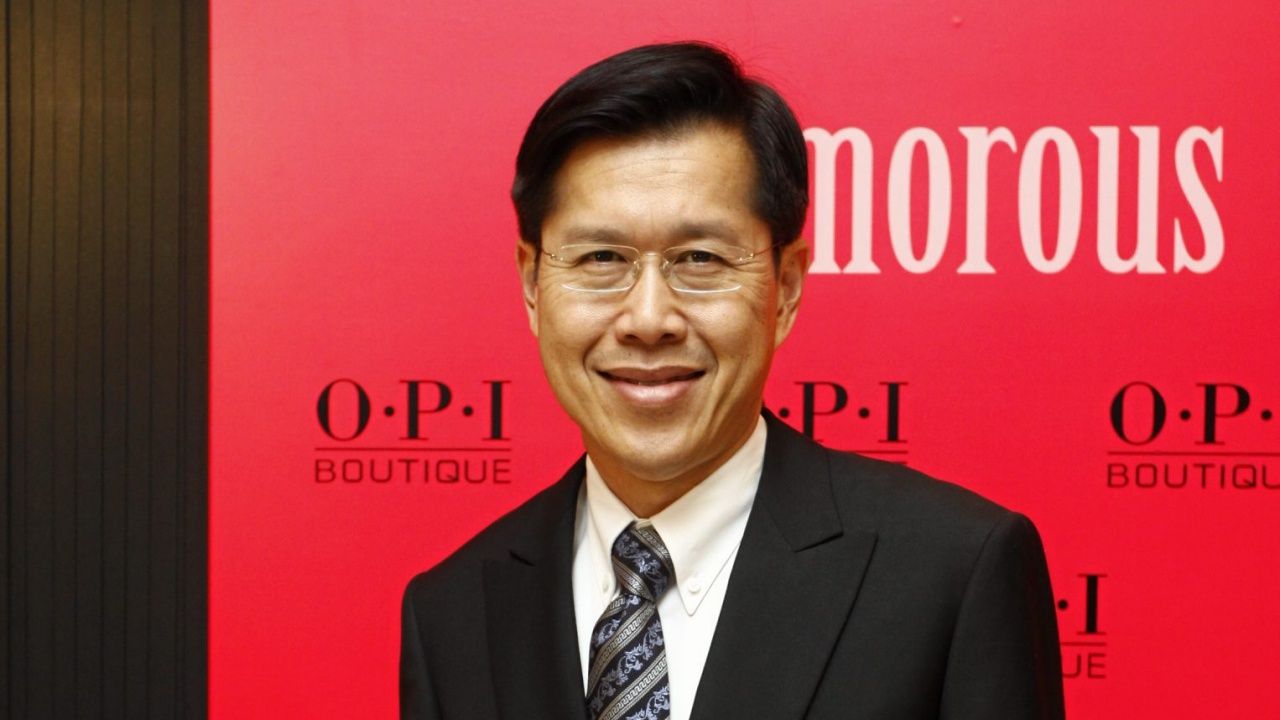 นายพงศ์เทพ เทพกาญจนา อดีต รมว.ยุติธรรม 