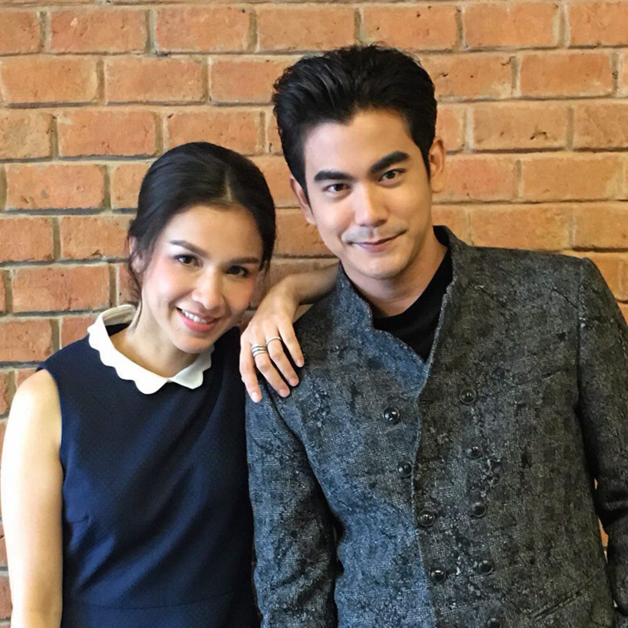 ในละคร “บาปรัก” ช่องวัน 31 เล่นเป็นคู่รัก นอกจอ กบ-สุวนันท์ กับ ฌอห์ณ เป็นคู่พี่น้องคู่ใหม่ งานนี้ พี่บรู๊ค-ดนุพร ไม่มีหึง! ไฟเขียวให้ กบ ปล่อยพลังดราม่าควีนเต็มที่.