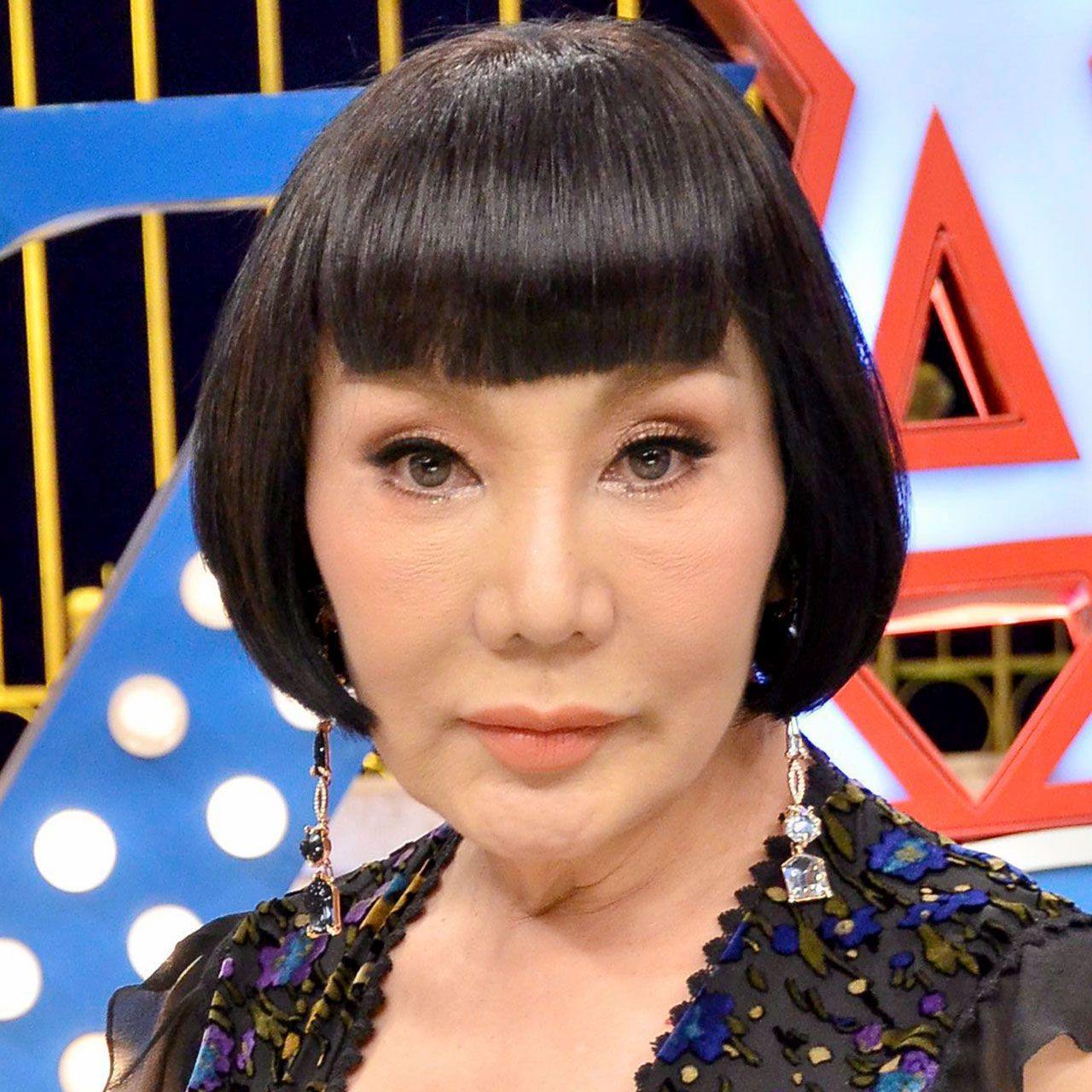 ส่วน ม้า-อรนภา พูดถึงค่าแท็กซี่ที่เคยไปส่ง เบิร์ด-ธงไชย สมัยเข้าวงการใหม่ๆ ทั้งรายการจน กาละแมร์ ต้องเอ่ยถามกี่บาท? ก่อนจะได้คำตอบ 45 บาท...แหม่ๆ พูดยังกับ 4-5 พันนะคะขุ่นแม่!!