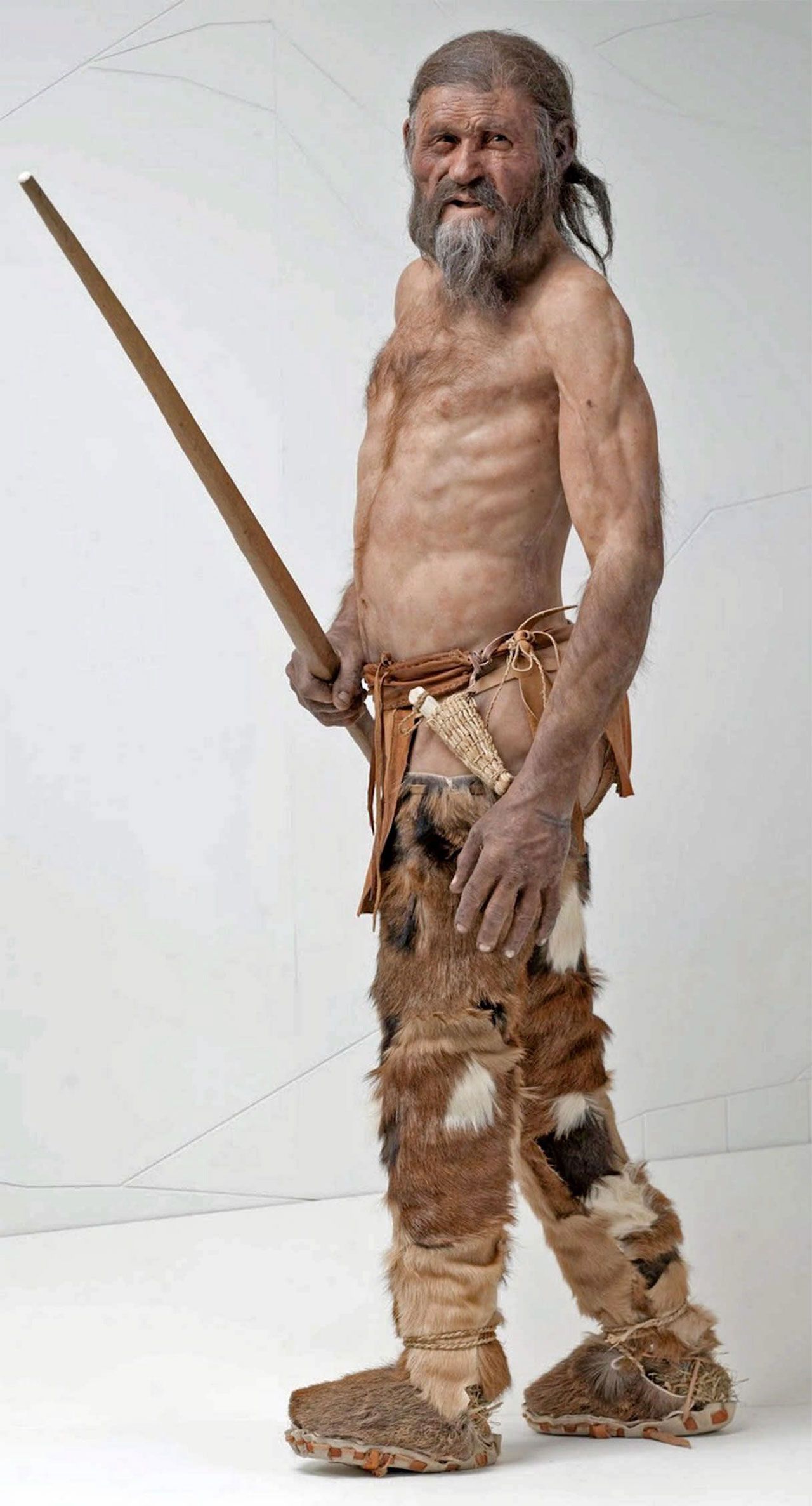 หุ่นจำลองของมัมมี่โอตซี่.