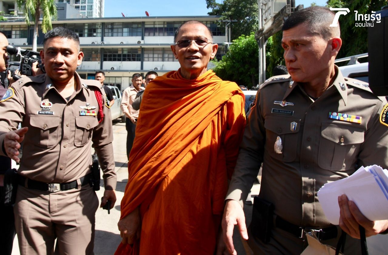 พระพรหมดิลก เจ้าอาวาสวัดสามพระยา