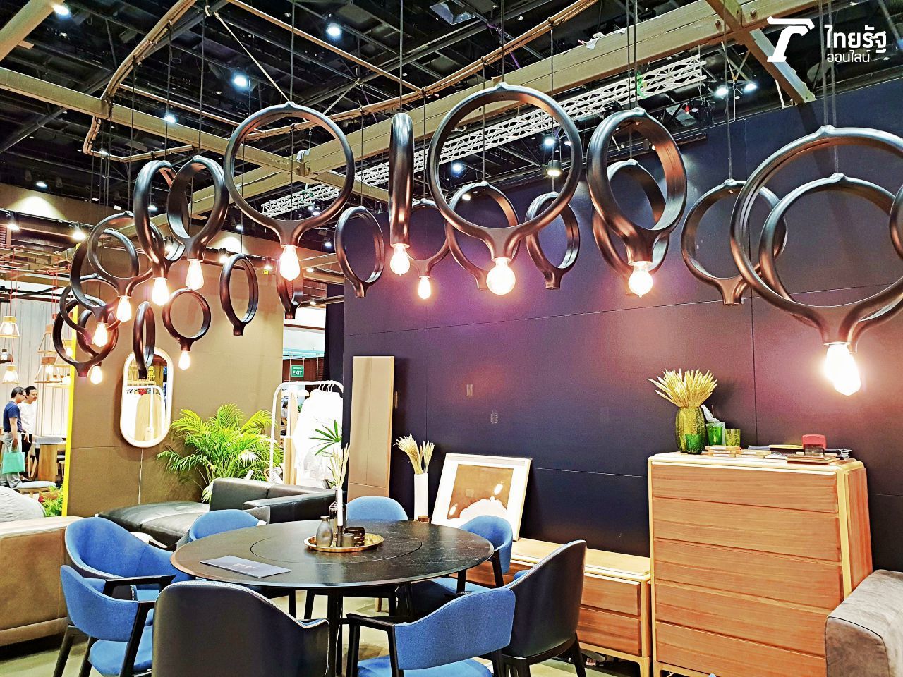 แบบนี้ถ้าอยู่ในบ้านรับรอง อาร์ตมากๆ 