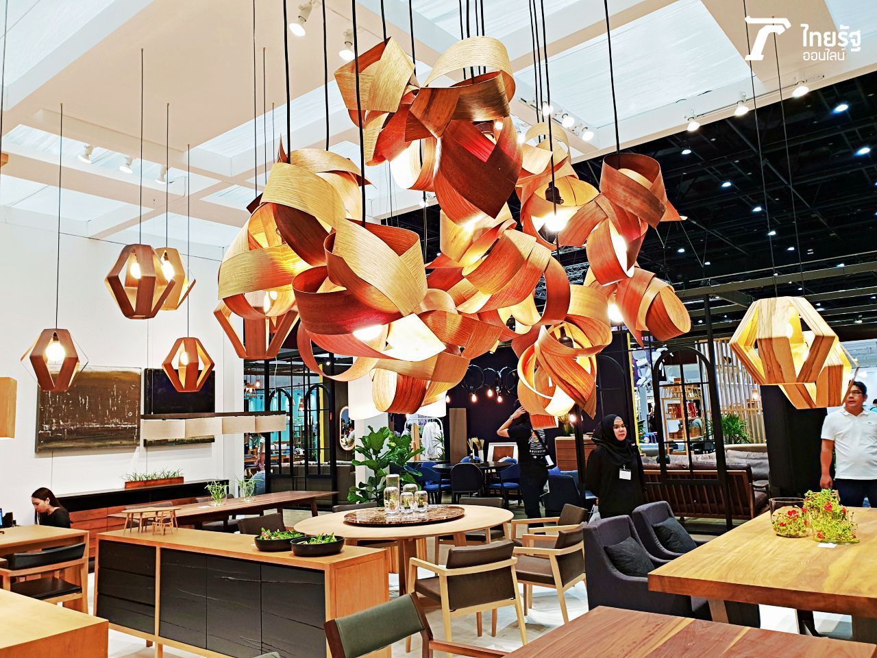 คอศิลปะ...ตัวนี้เหมาะ 