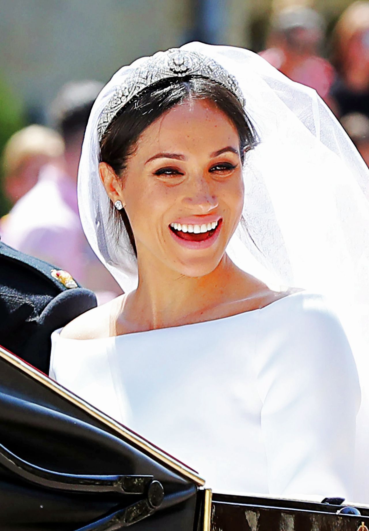 เทียร่า งดงามยิ่งนัก 