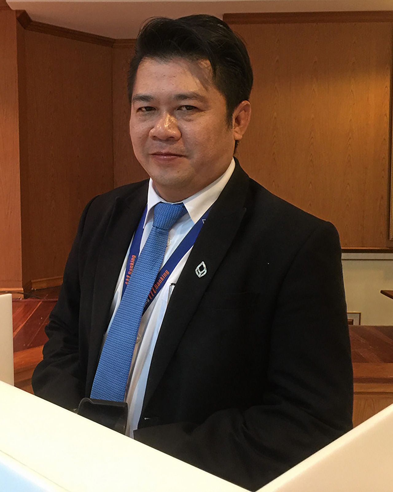 นายนคร วรินทรีย์ ผจก./ประธานเขตเพชรบูรณ์ ธนาคารกรุงเทพ ผู้แทนผู้บริหาร.