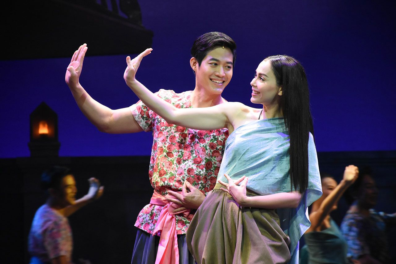 สองพระนางของเรื่อง 