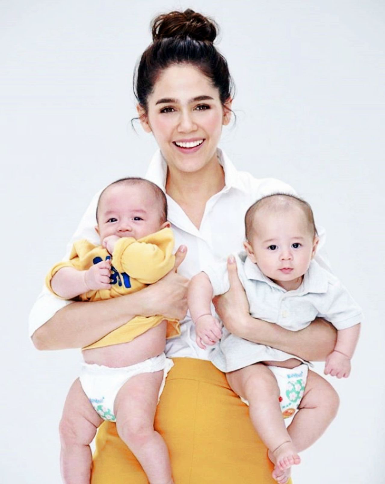 ชมพู่ ลูก 2 ก็ยังสวยสตรองไปเดินคานส์
