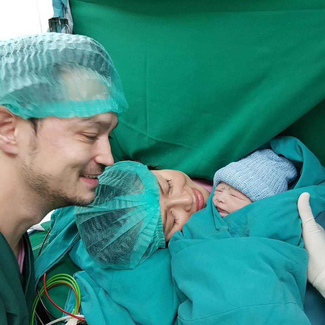 ไมเคิลกับเรมี่ ภรรยา และน้องเมซัน ลูกชาย