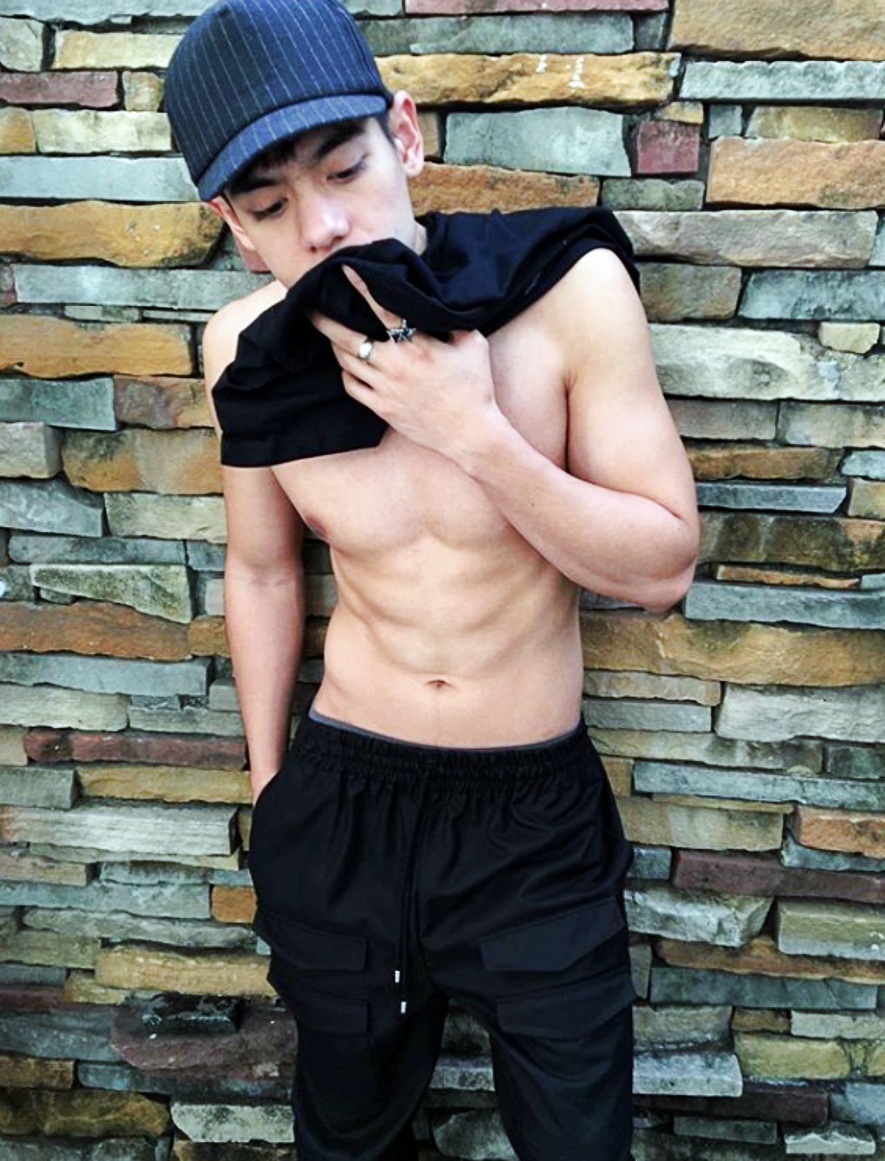 ซิคแพคละลายใจ