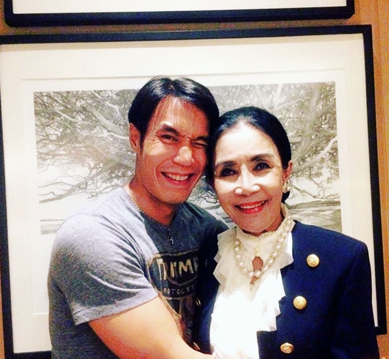 หนุ่มดอมกับคุณแม่ 