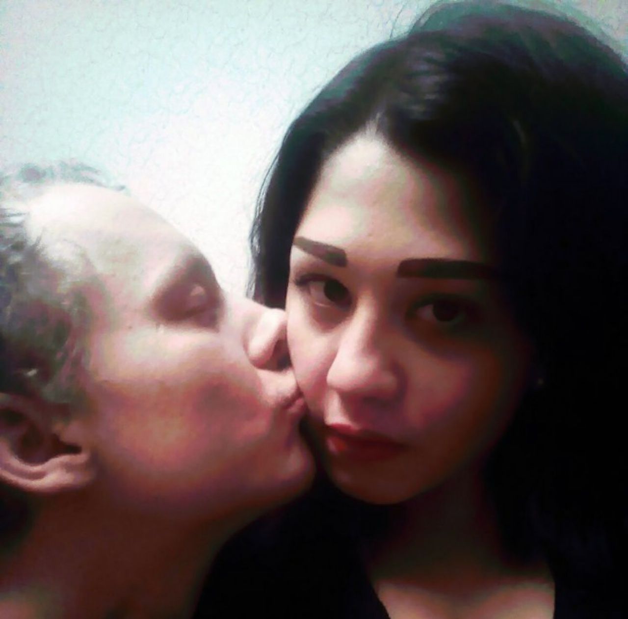 ดีมิทรี ซินเควิช กับ อนาสตาเซีย โอเนกินา (ภาพจาก east2west news)